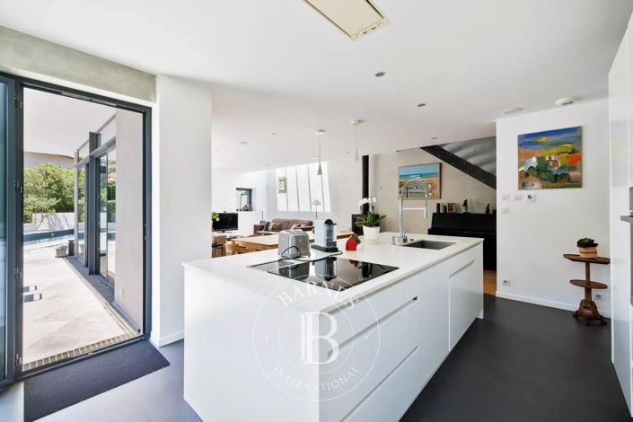 Image No.14-House for sale