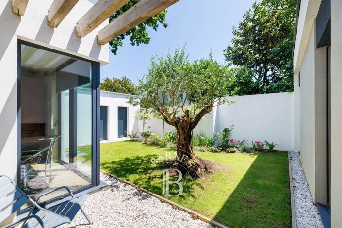 Image No.16-House for sale