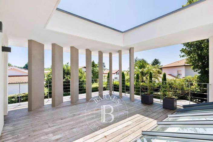 Image No.19-House for sale