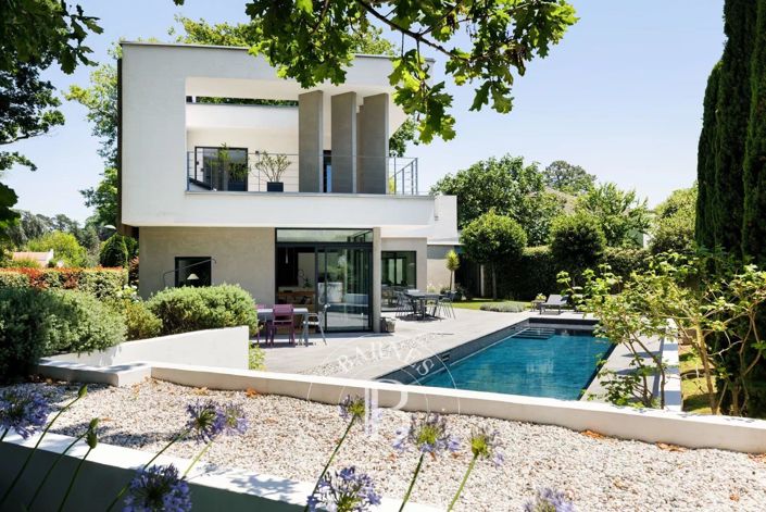 Image No.2-House for sale