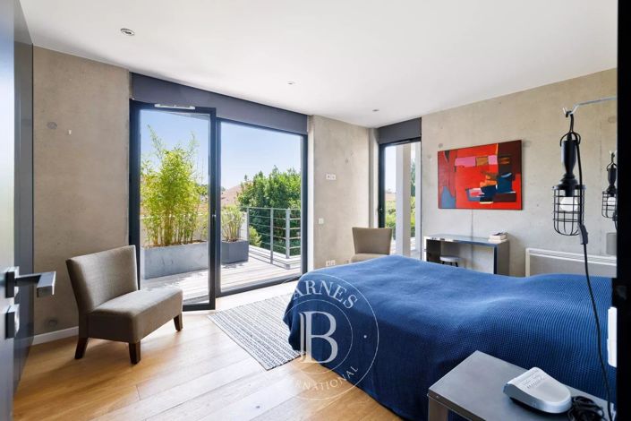 Image No.20-House for sale