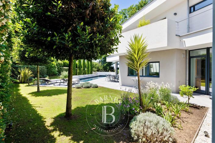 Image No.21-House for sale