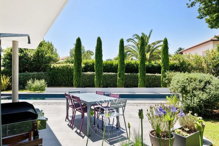 Image No.4-House for sale