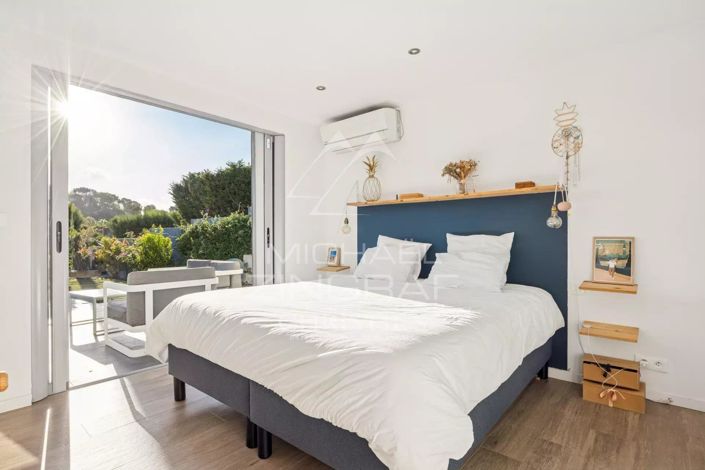 Image No.6-3 Bed House for sale