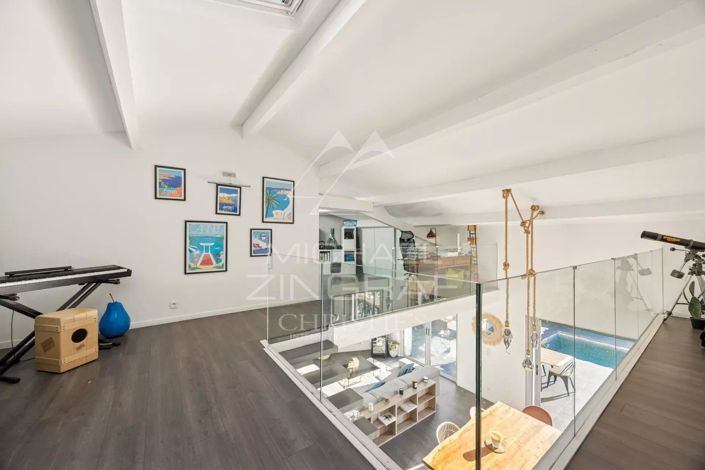 Image No.8-3 Bed House for sale