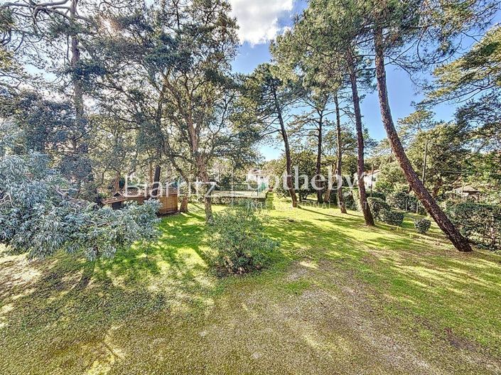 Image No.8-9 Bed House for sale