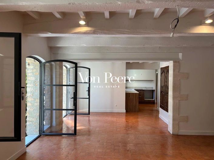 Image No.5-5 Bed House for sale