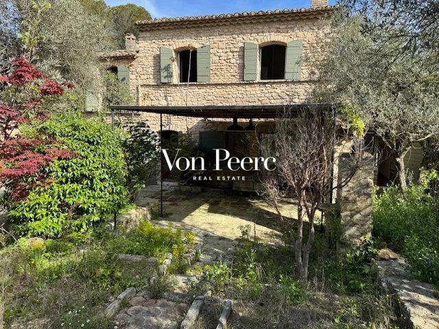 Image No.8-5 Bed House for sale