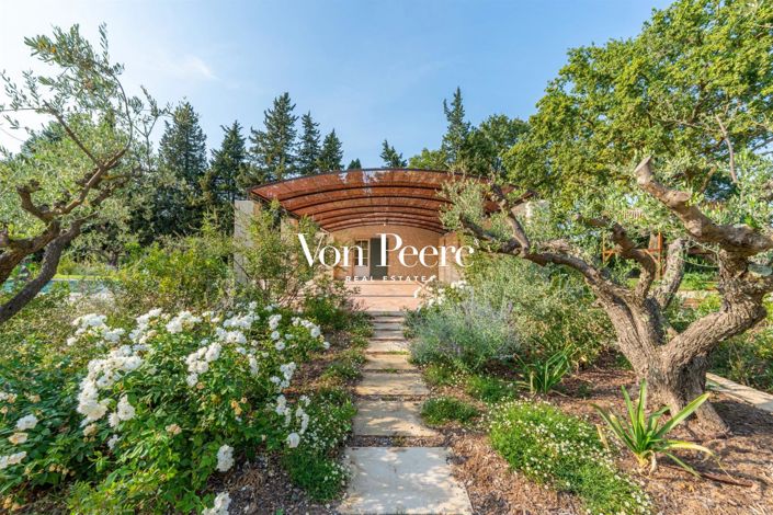 Image No.9-7 Bed House for sale