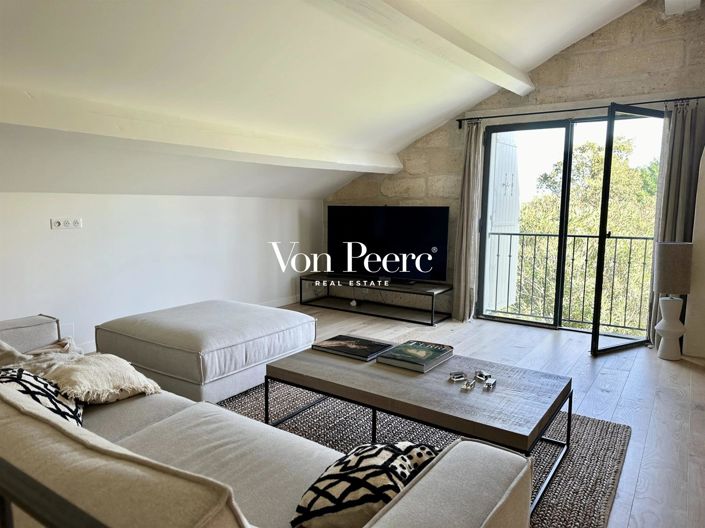 Image No.18-6 Bed House for sale