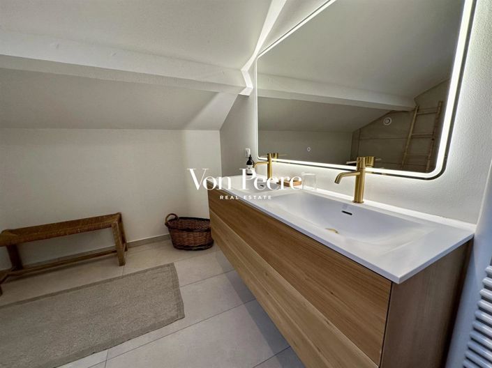 Image No.21-6 Bed House for sale