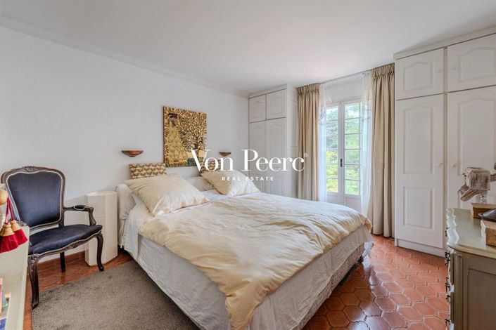 Image No.11-5 Bed House for sale