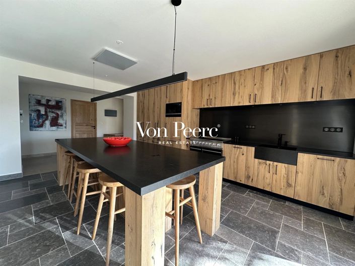 Image No.15-6 Bed House for sale