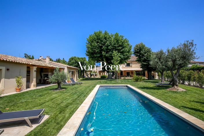 Image No.17-6 Bed House for sale