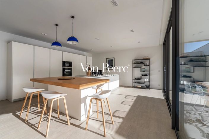 Image No.10-4 Bed House for sale