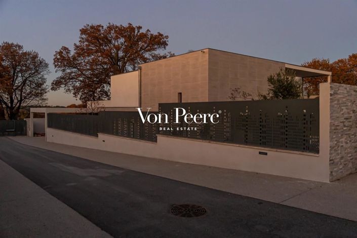 Image No.4-4 Bed House for sale