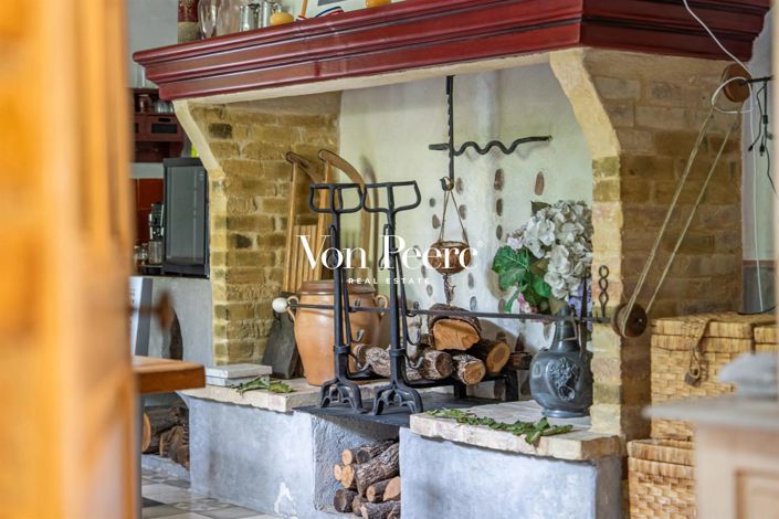 Image No.7-4 Bed House for sale