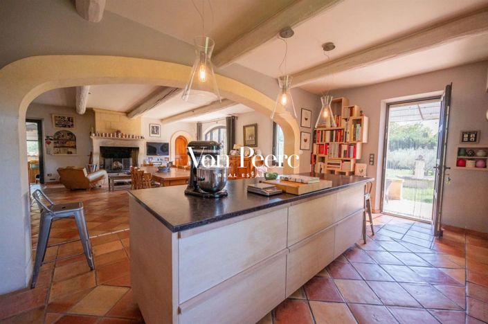 Image No.5-4 Bed House for sale