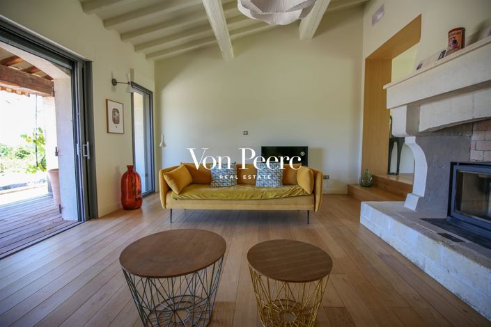 Image No.17-6 Bed House for sale