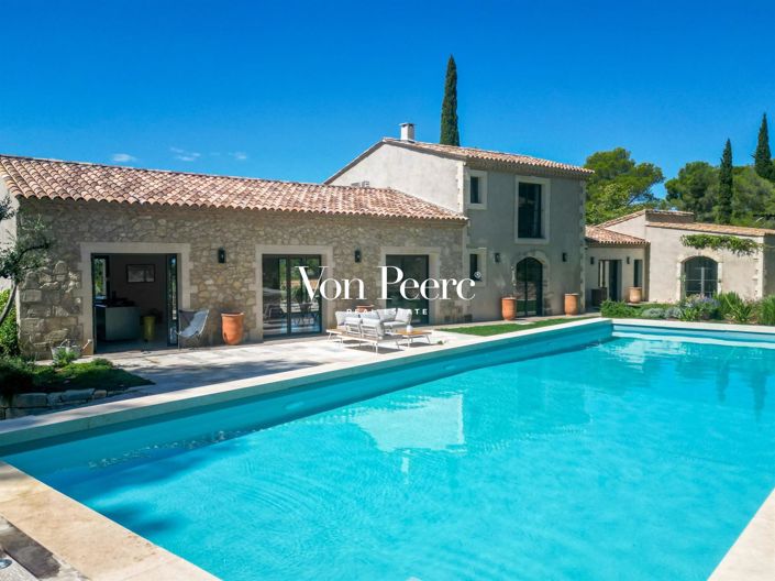 Image No.2-6 Bed House for sale