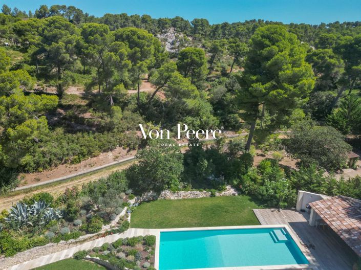 Image No.6-6 Bed House for sale