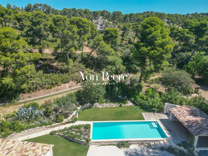 Image No.7-6 Bed House for sale