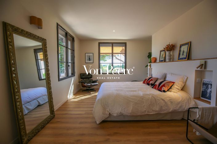 Image No.10-6 Bed House for sale