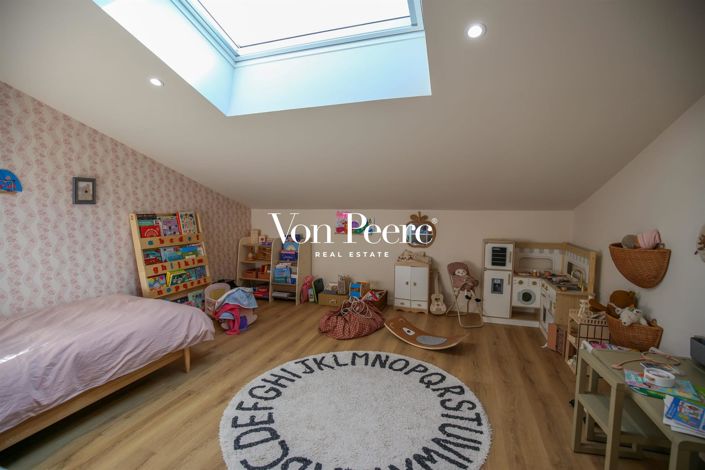 Image No.13-6 Bed House for sale