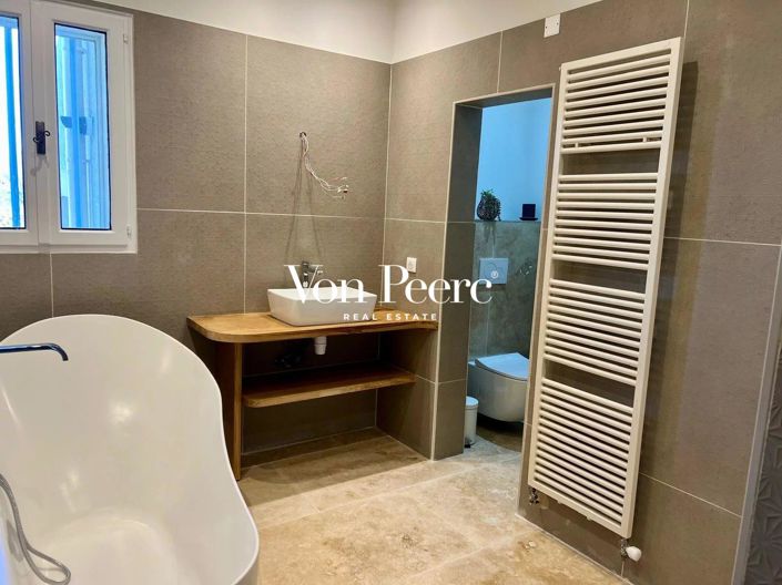 Image No.11-5 Bed House for sale