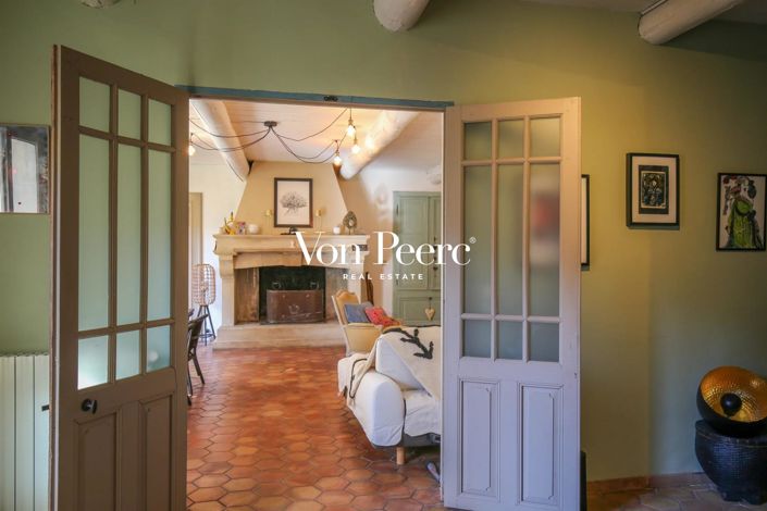 Image No.11-6 Bed House for sale