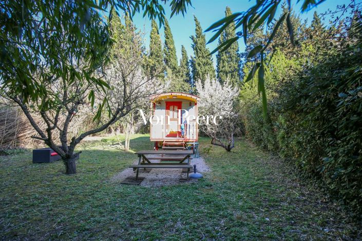 Image No.5-6 Bed House for sale