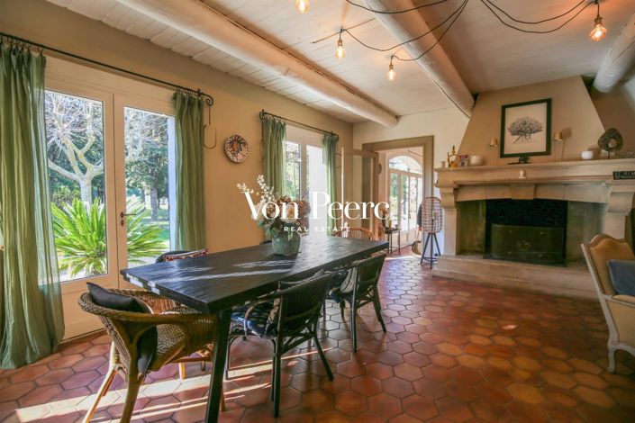 Image No.7-6 Bed House for sale