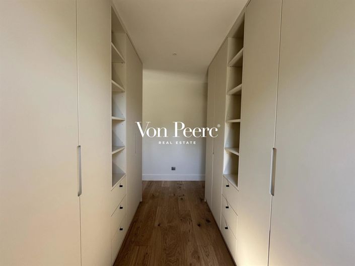 Image No.17-4 Bed House for sale