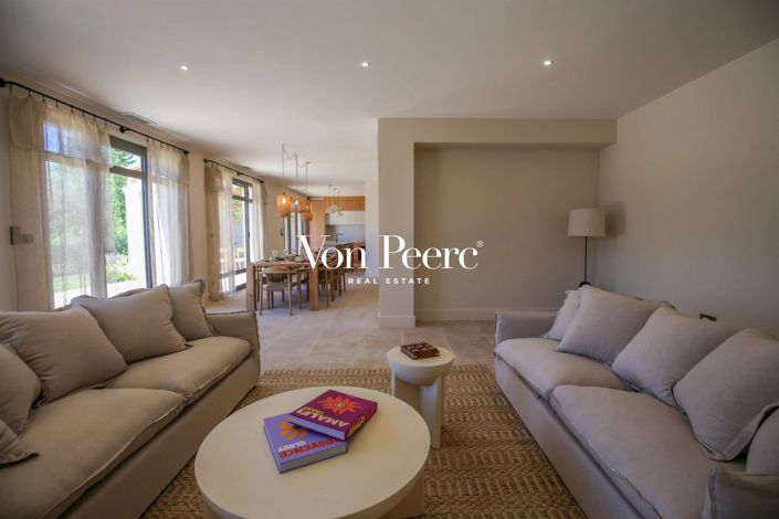 Image No.9-4 Bed House for sale