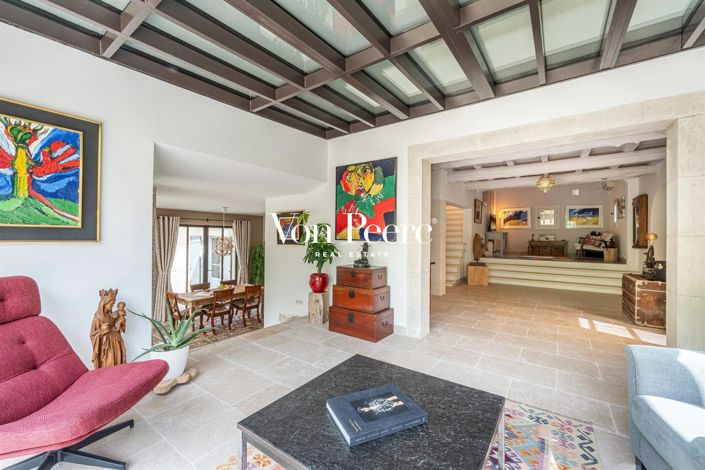 Image No.20-5 Bed House for sale