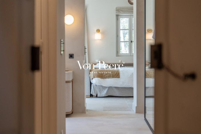 Image No.19-5 Bed House for sale