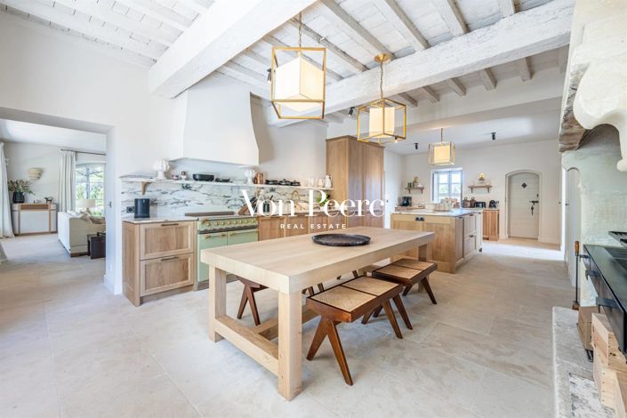 Image No.6-5 Bed House for sale