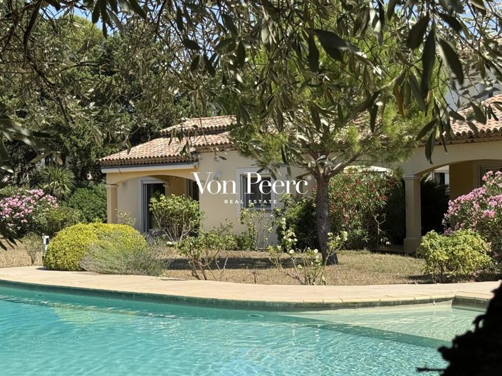 Image No.1-5 Bed House for sale