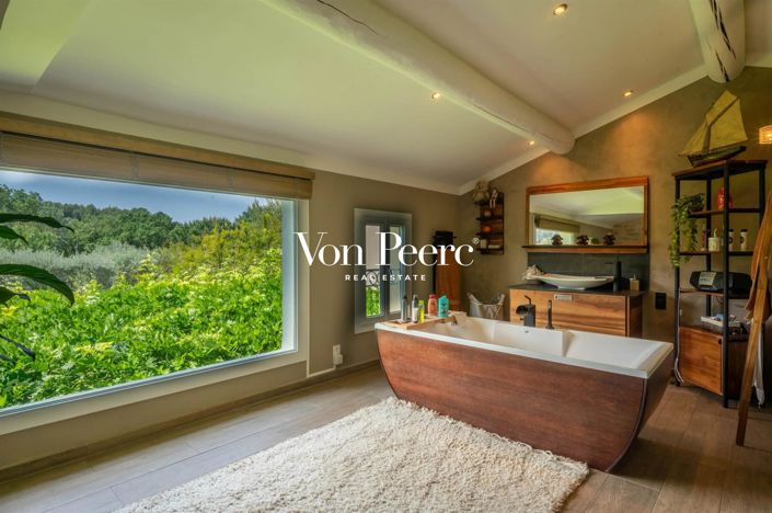 Image No.6-4 Bed House for sale