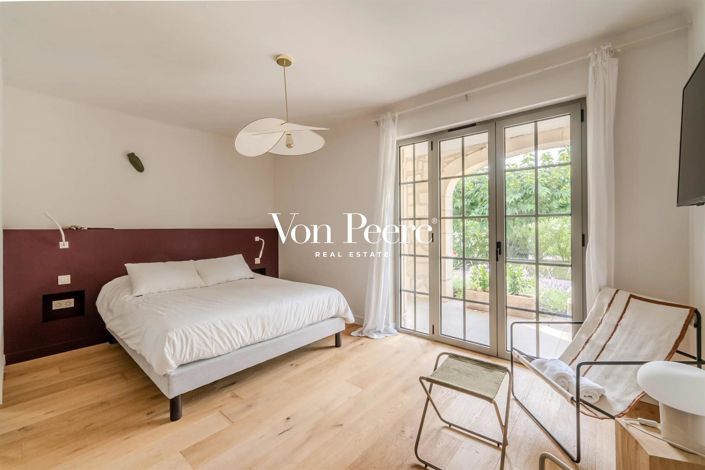 Image No.12-8 Bed House for sale