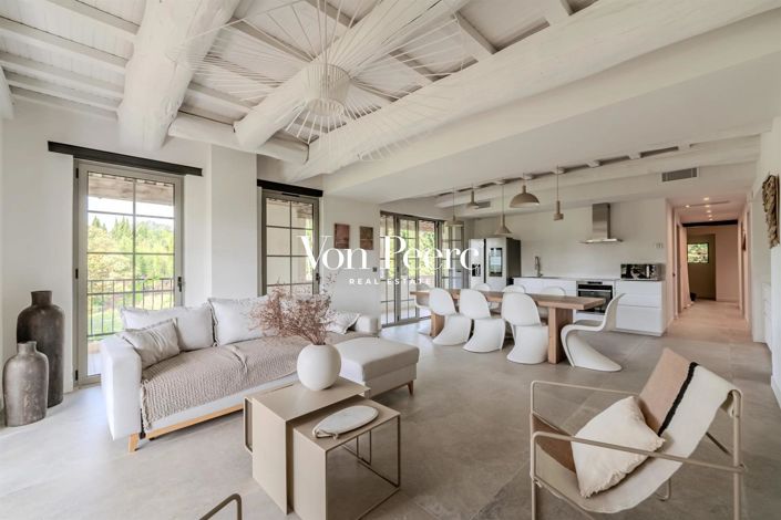 Image No.3-8 Bed House for sale