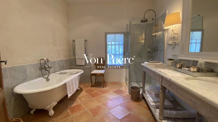 Image No.19-5 Bed House for sale