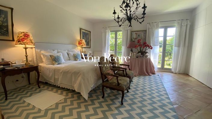 Image No.22-5 Bed House for sale