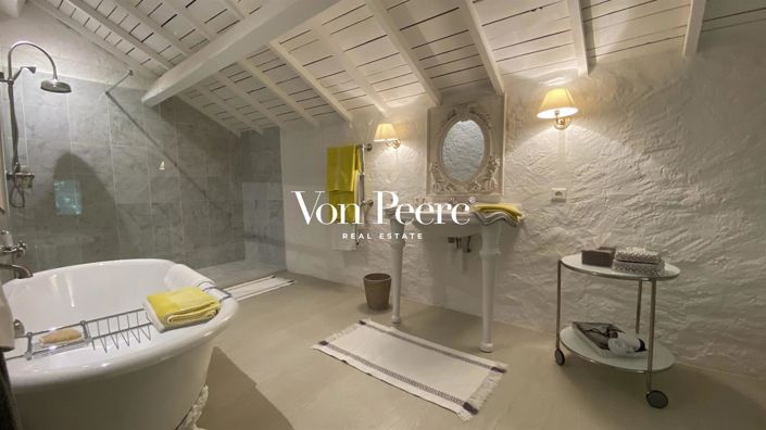 Image No.30-5 Bed House for sale