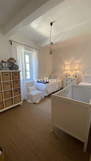 Image No.7-5 Bed House for sale