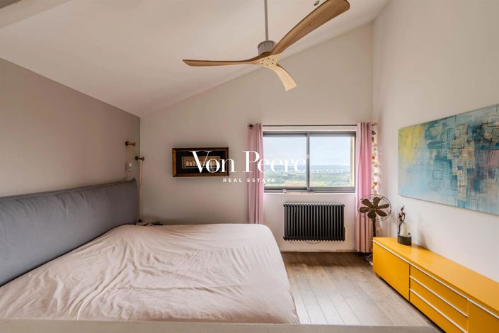 Image No.13-House for sale