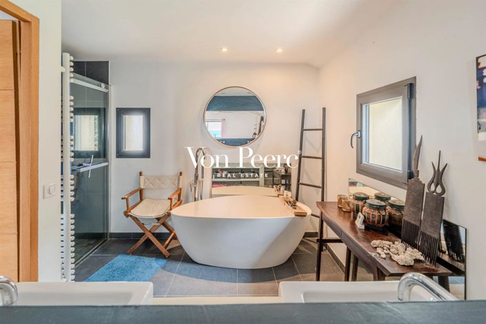 Image No.14-House for sale