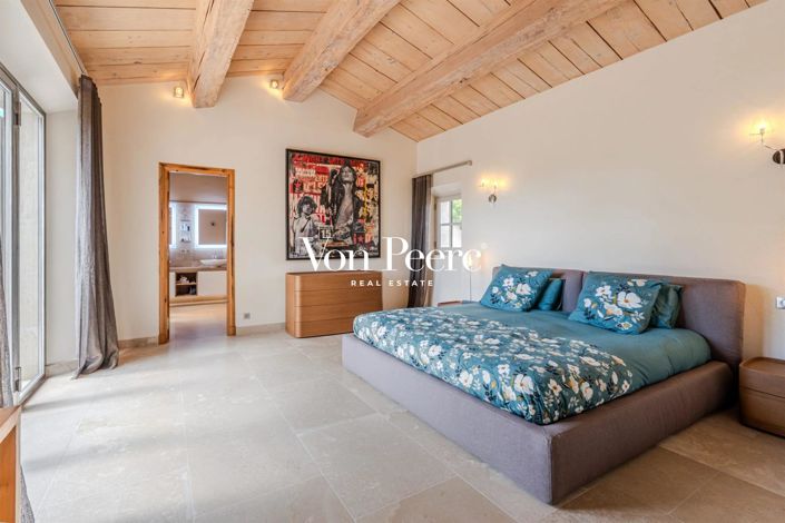 Image No.16-5 Bed House for sale