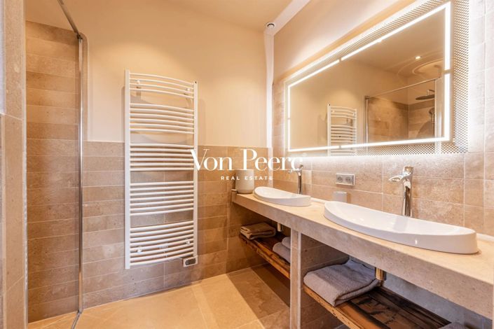 Image No.20-5 Bed House for sale