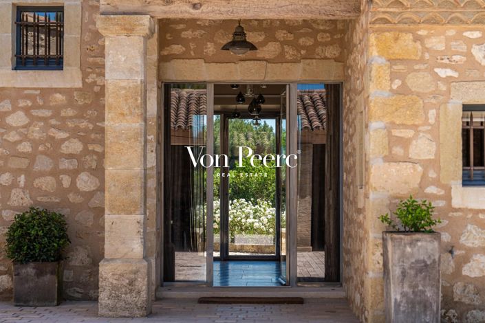 Image No.9-5 Bed House for sale